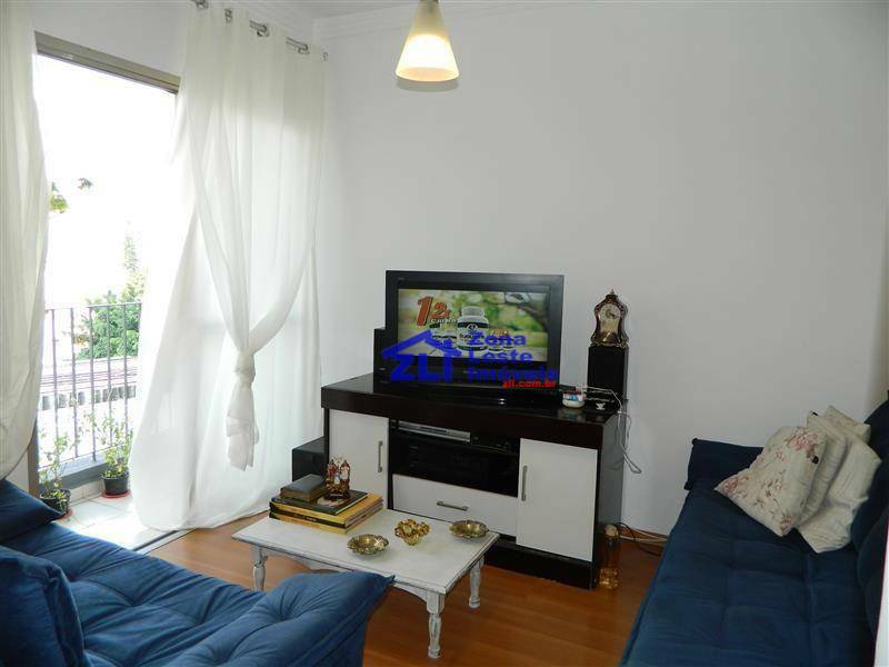 Apartamento à venda com 3 quartos, 75m² - Foto 4