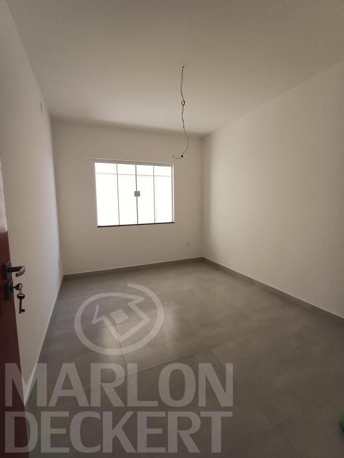 Casa à venda com 2 quartos, 68m² - Foto 18