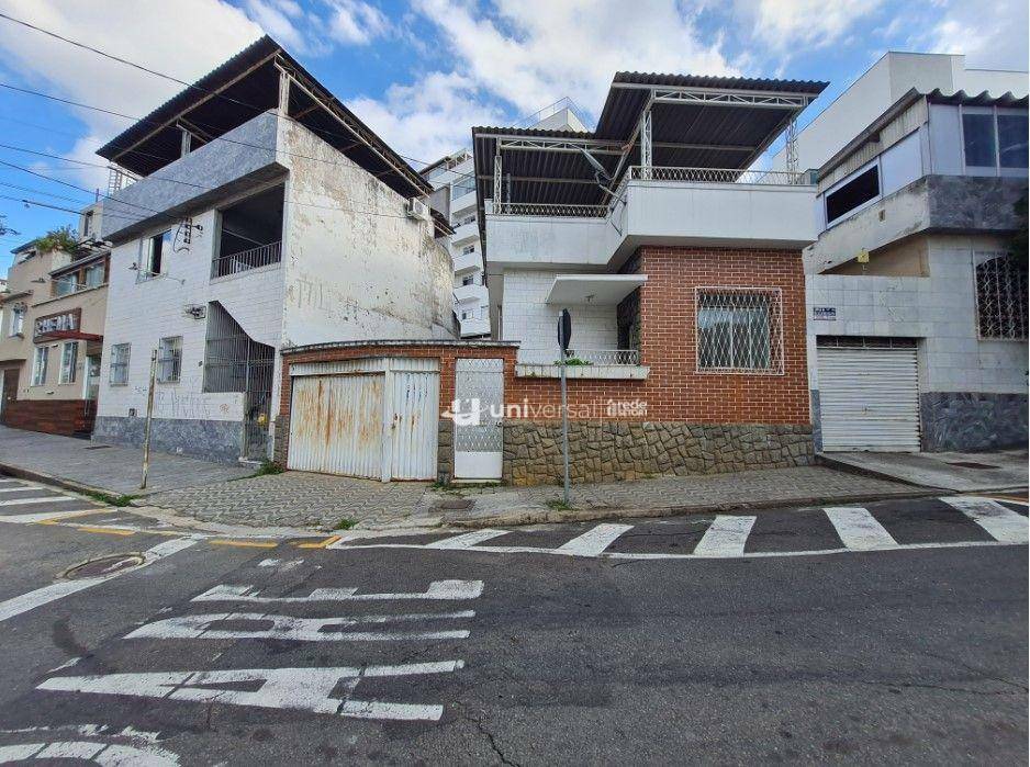 Casa para alugar com 3 quartos, 166m² - Foto 1