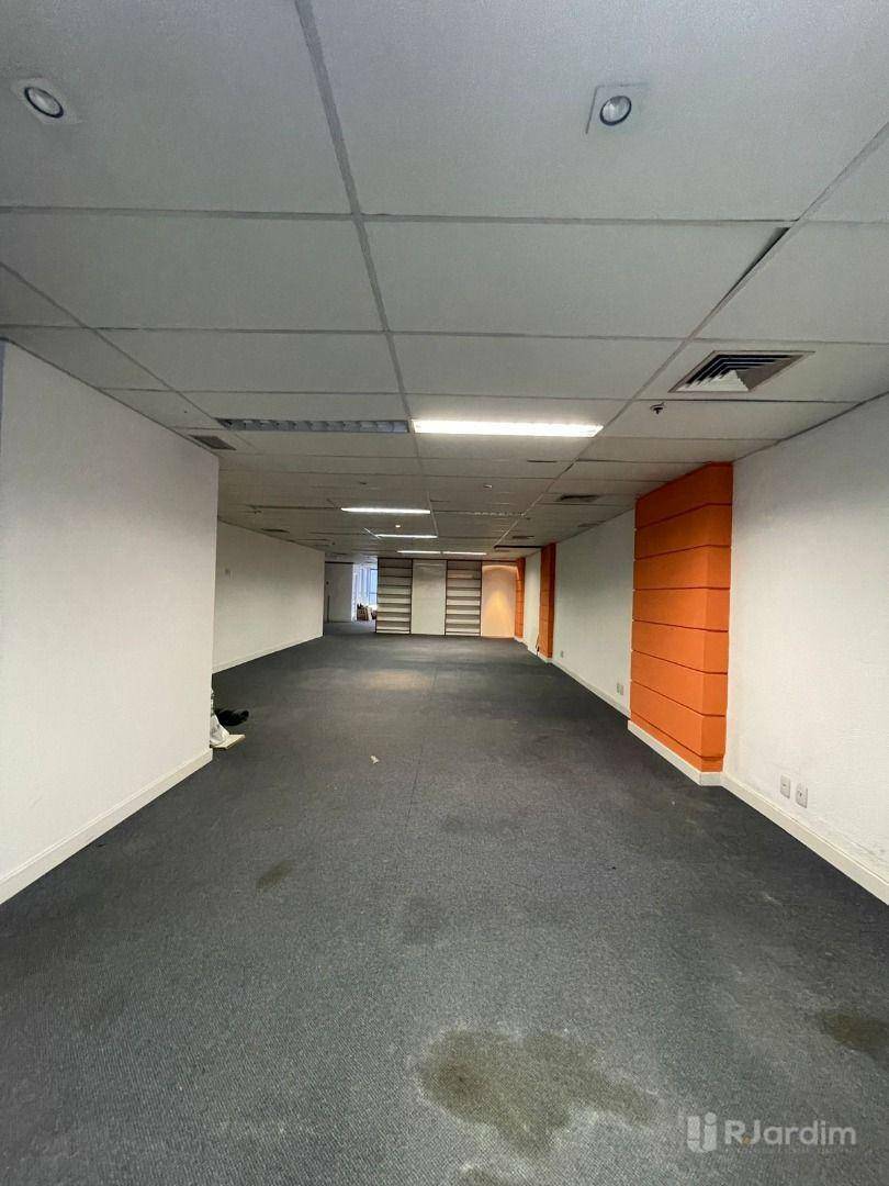 Prédio Inteiro para alugar, 300m² - Foto 12