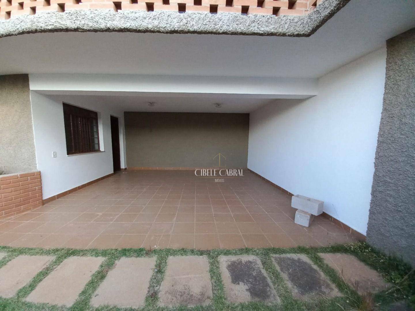 Casa à venda e aluguel com 3 quartos, 227m² - Foto 8