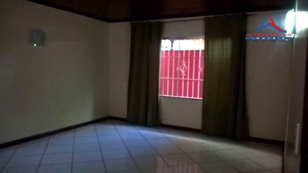 Casa à venda com 3 quartos, 250m² - Foto 11