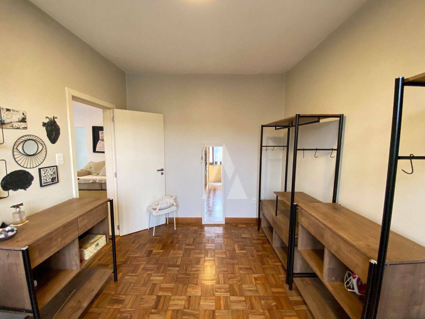 Apartamento para alugar com 3 quartos, 150m² - Foto 11