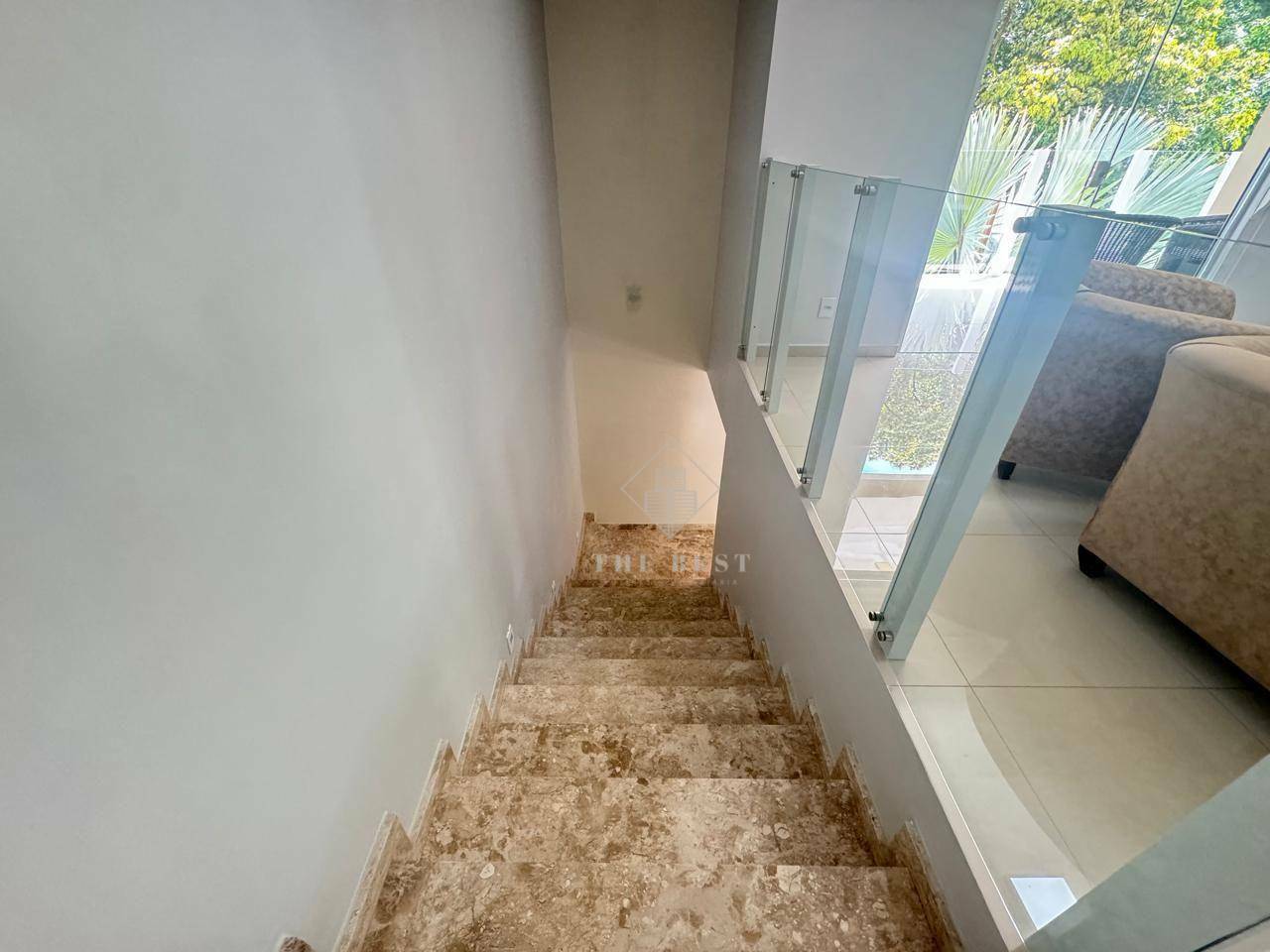 Casa à venda com 4 quartos, 250m² - Foto 9