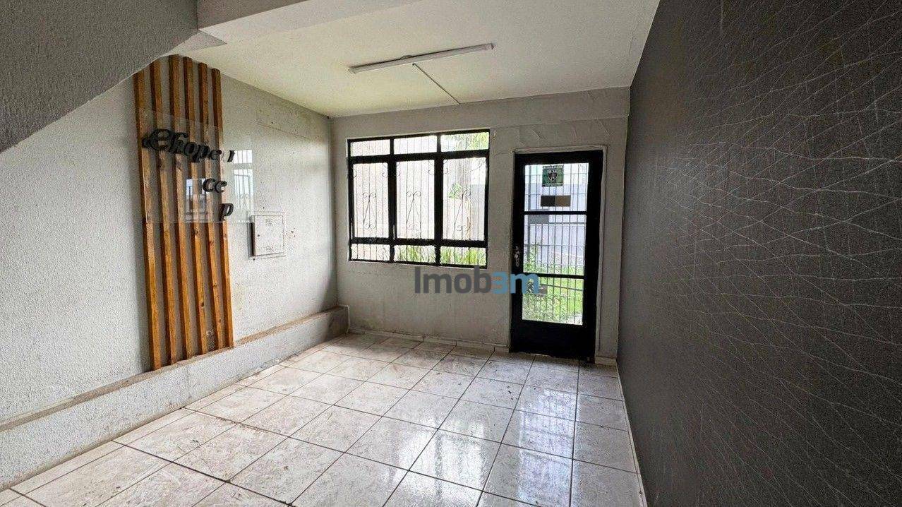 Depósito-Galpão-Armazém para alugar, 1100m² - Foto 2