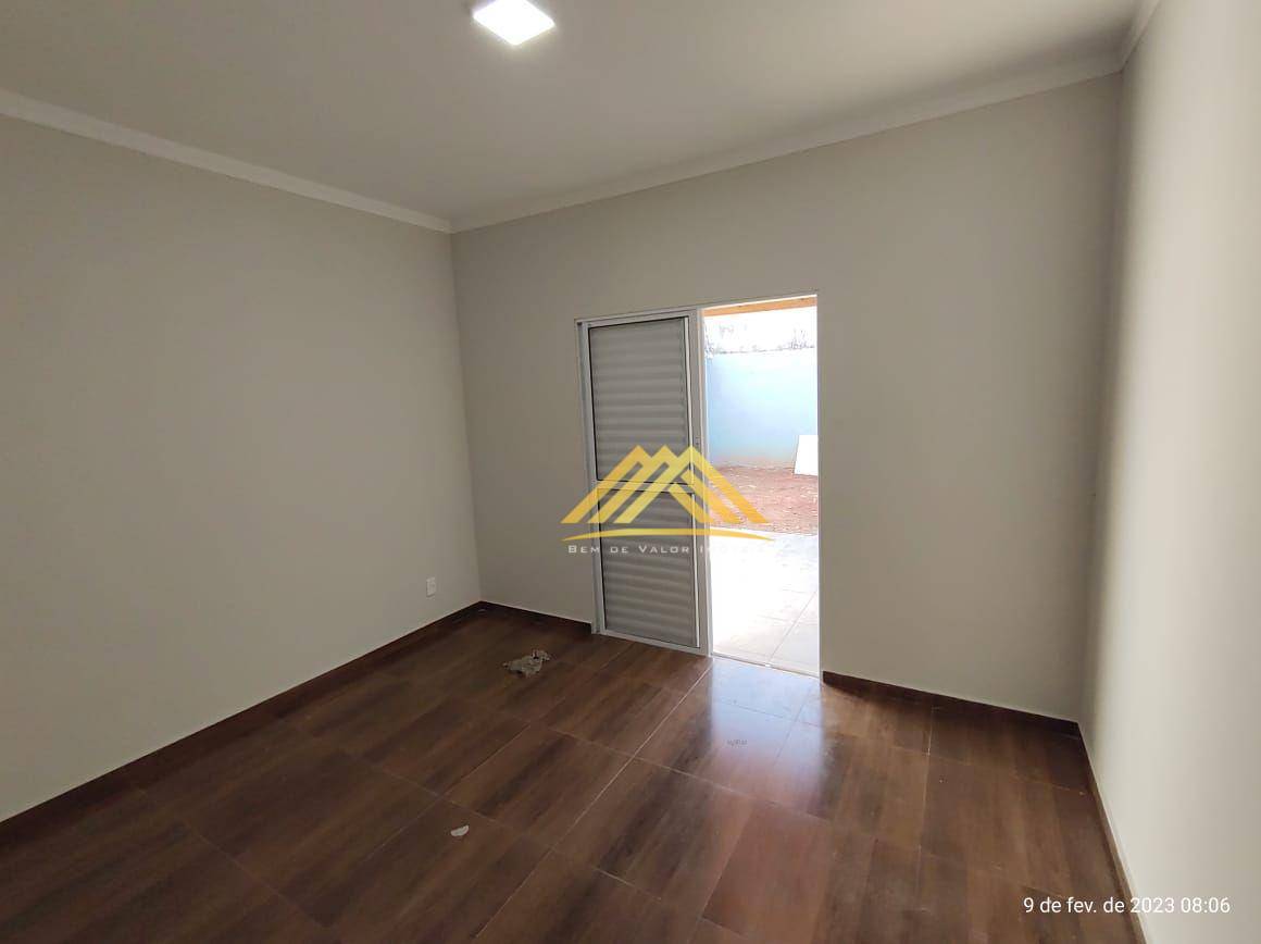 Casa à venda com 3 quartos, 107m² - Foto 7