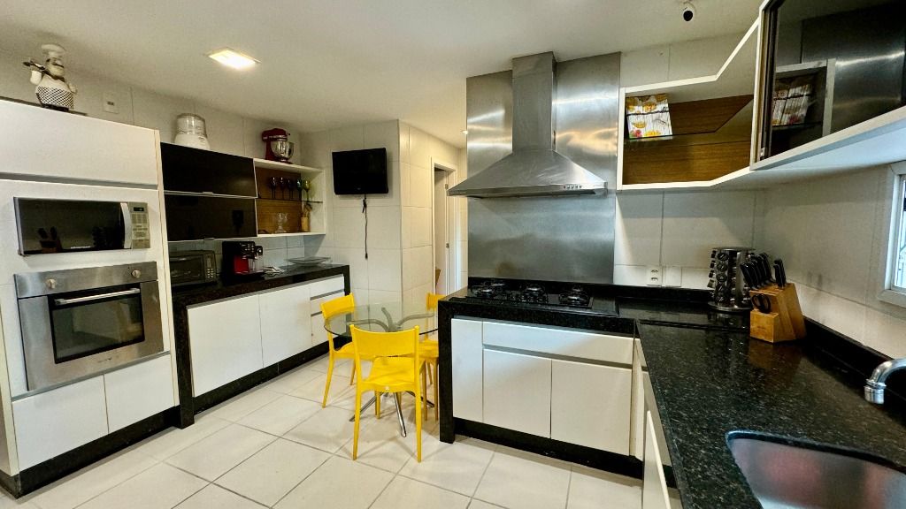 Apartamento à venda com 4 quartos, 186m² - Foto 18