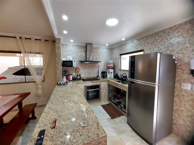 Casa à venda com 3 quartos, 342m² - Foto 14