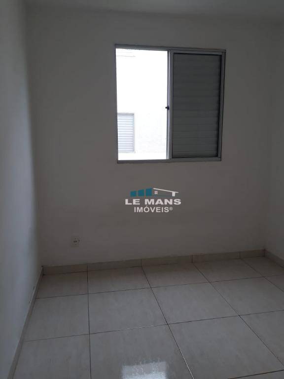 Apartamento à venda com 2 quartos, 46m² - Foto 9