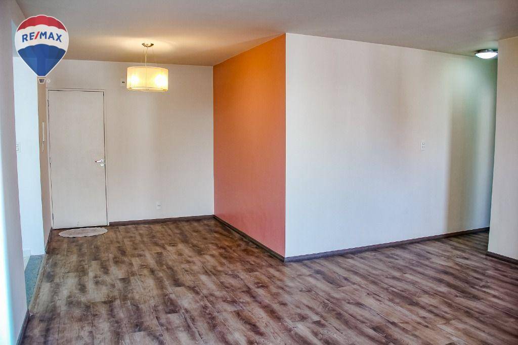 Apartamento à venda com 2 quartos, 83m² - Foto 9