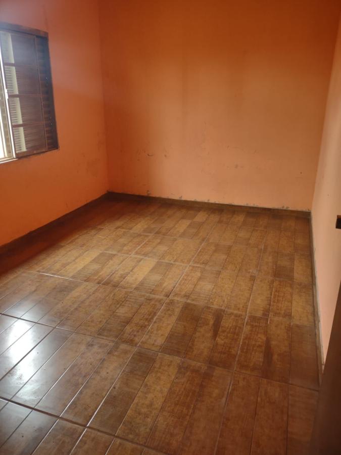 Casa à venda com 4 quartos, 120m² - Foto 4