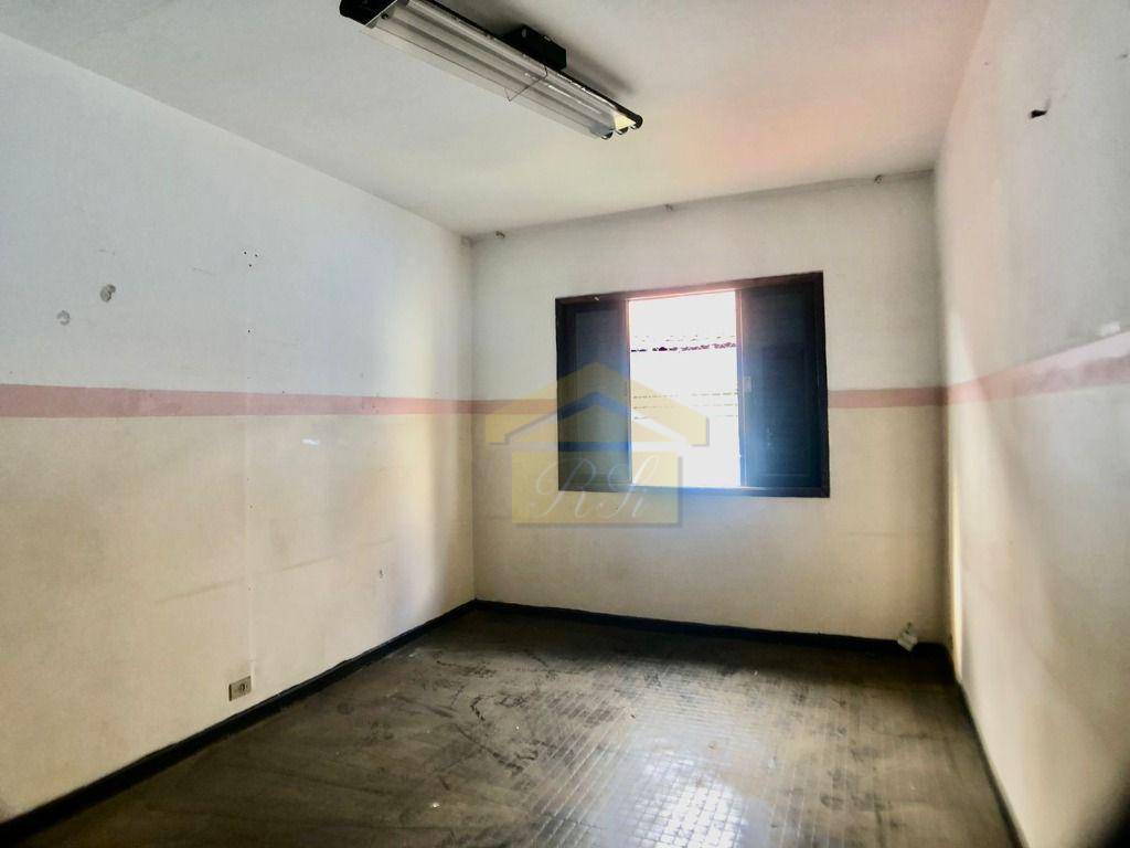 Sobrado à venda com 3 quartos, 250m² - Foto 17