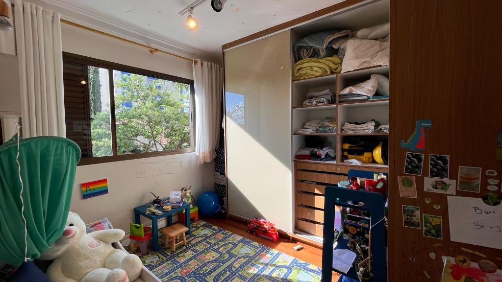 Apartamento à venda com 3 quartos, 208m² - Foto 22