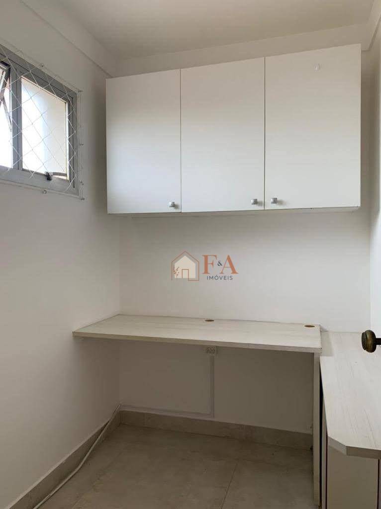 Apartamento à venda com 3 quartos, 120m² - Foto 11