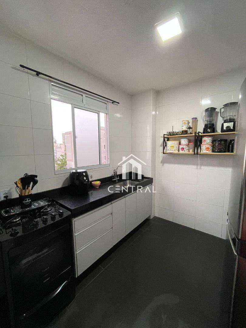 Apartamento à venda com 2 quartos, 45m² - Foto 2