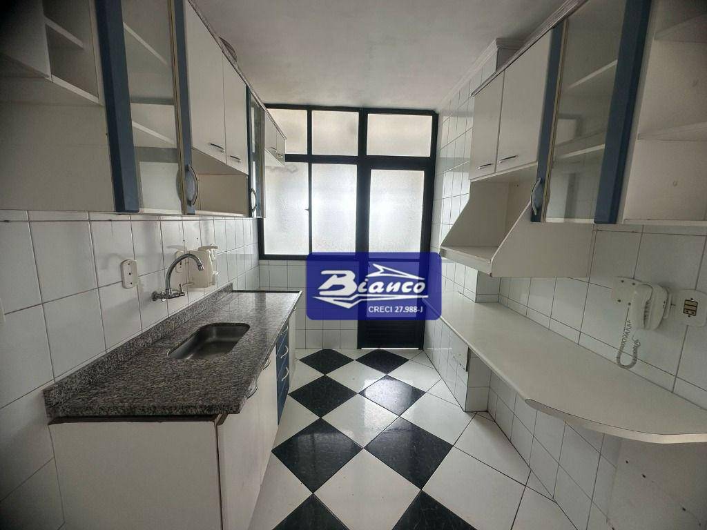 Apartamento à venda com 2 quartos, 65m² - Foto 21