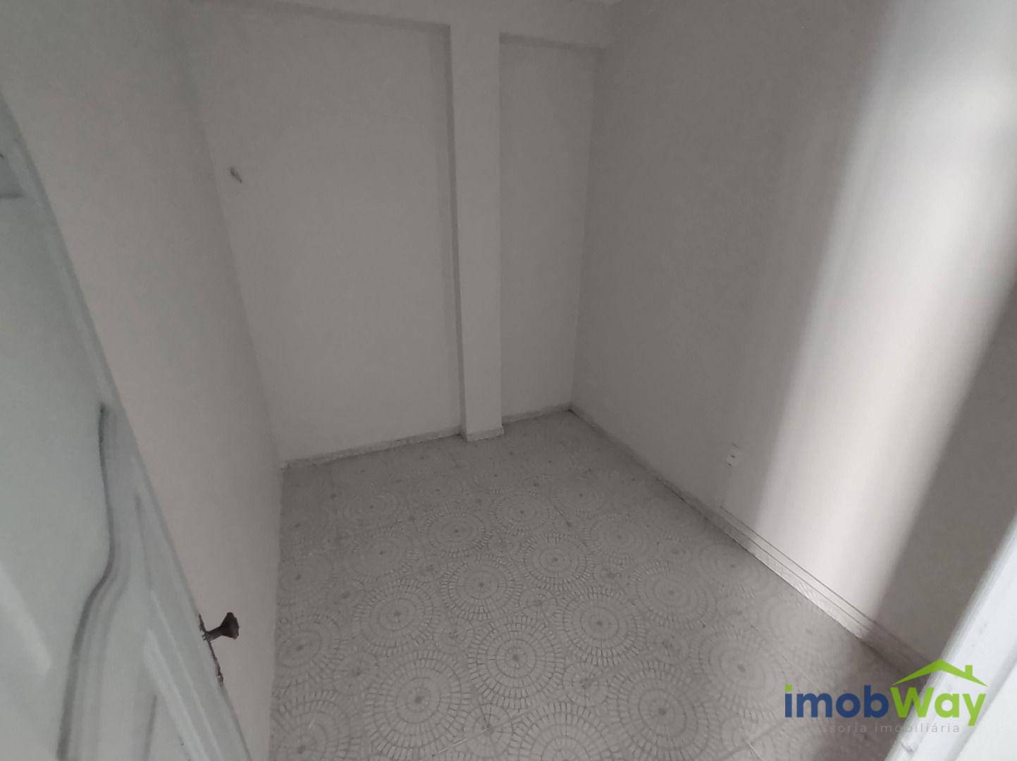 Apartamento para alugar com 2 quartos, 50m² - Foto 4