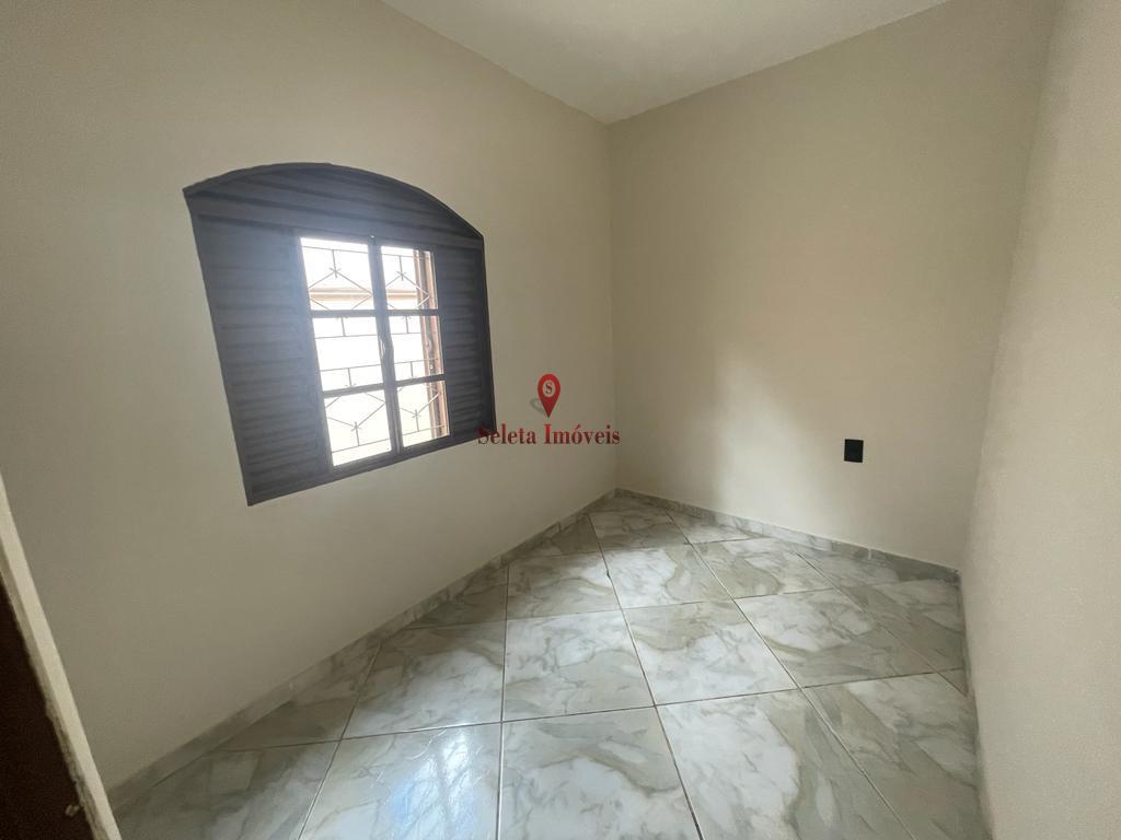 Casa à venda com 4 quartos, 140m² - Foto 11