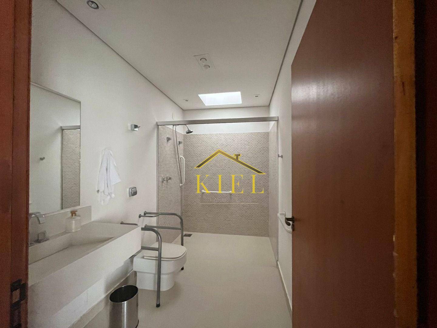 Casa de Condomínio à venda com 4 quartos, 440m² - Foto 11