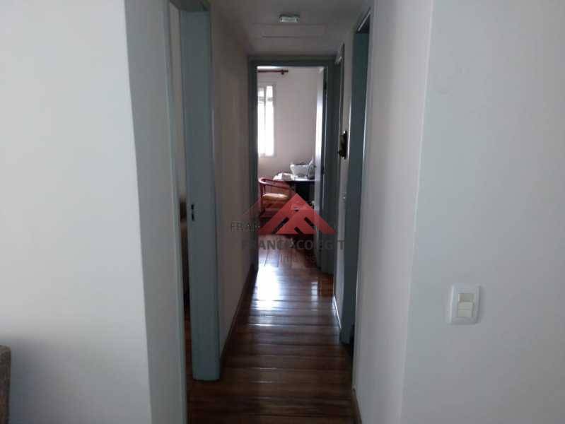 Apartamento à venda com 3 quartos, 90m² - Foto 14