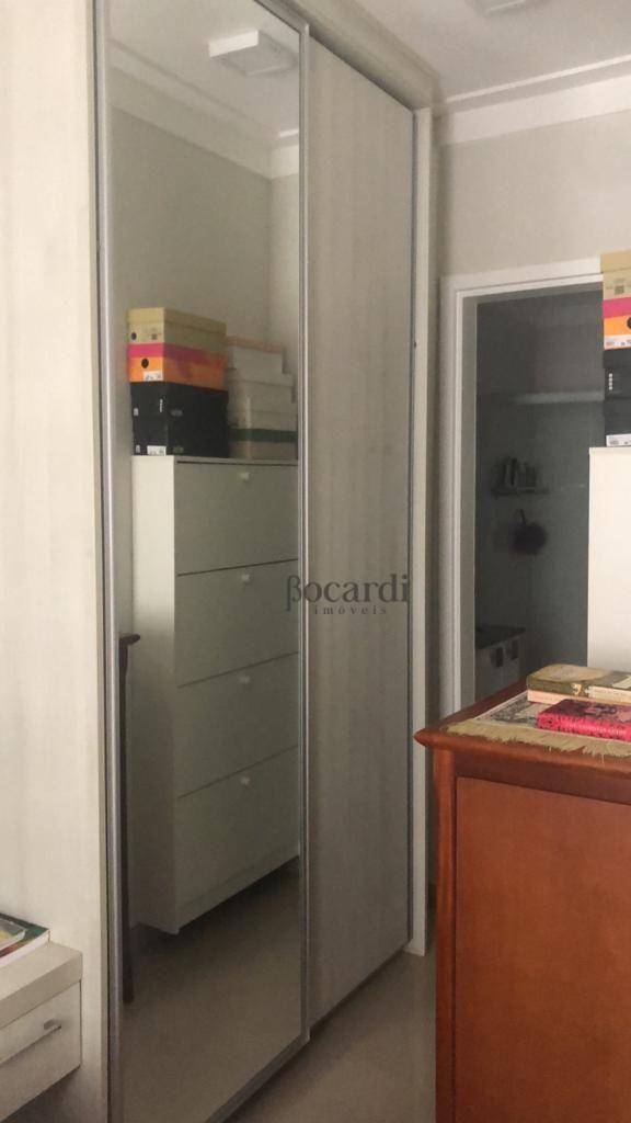 Apartamento à venda com 2 quartos, 64m² - Foto 7