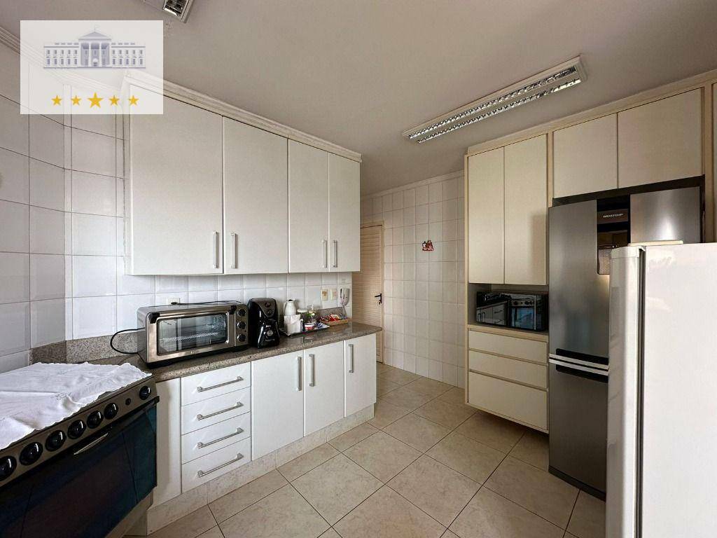 Apartamento à venda com 3 quartos, 169m² - Foto 7