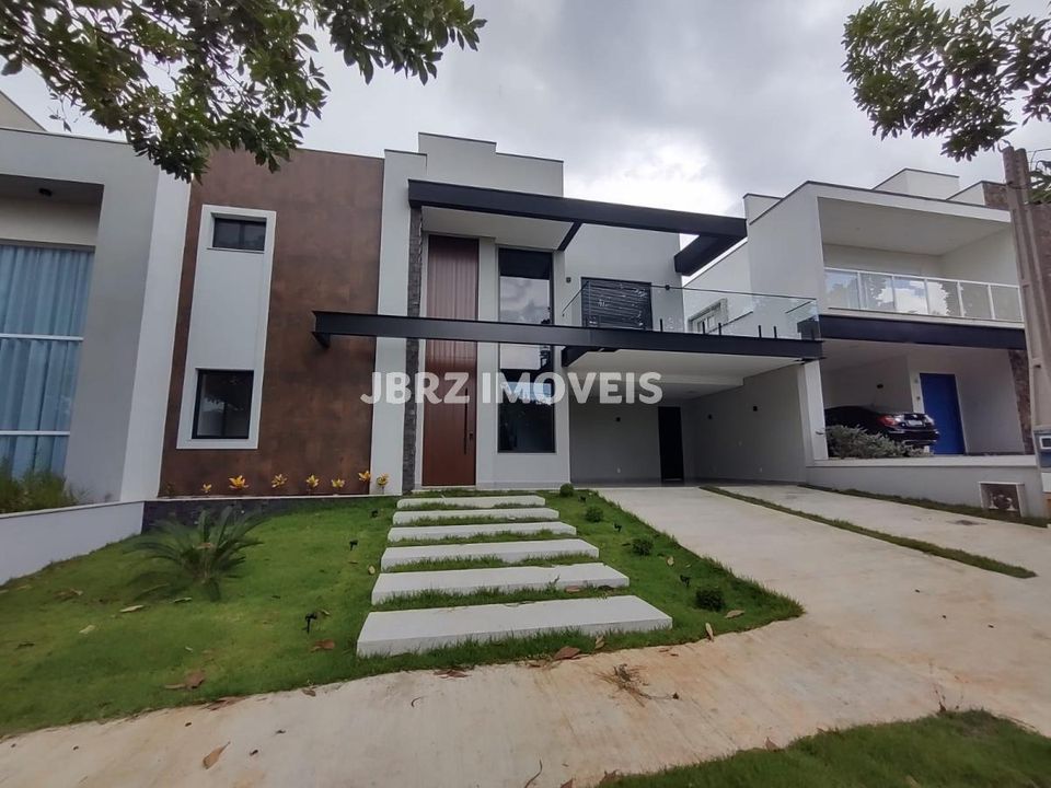 Casa à venda com 3 quartos, 251m² - Foto 2