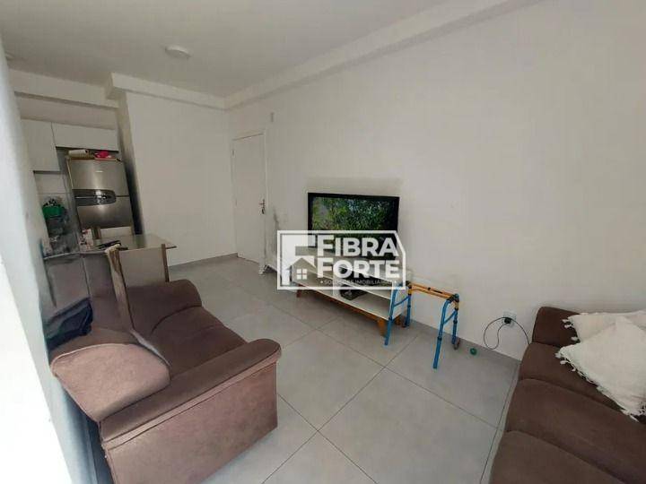 Apartamento à venda com 2 quartos, 49m² - Foto 2