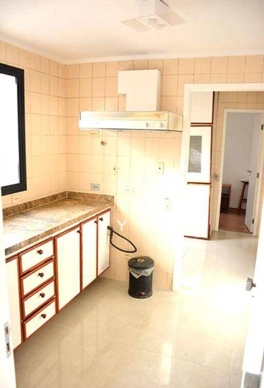 Apartamento à venda com 3 quartos, 195m² - Foto 18