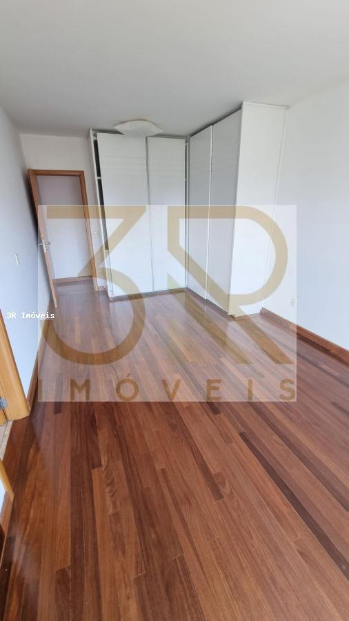 Apartamento à venda com 3 quartos, 234m² - Foto 7