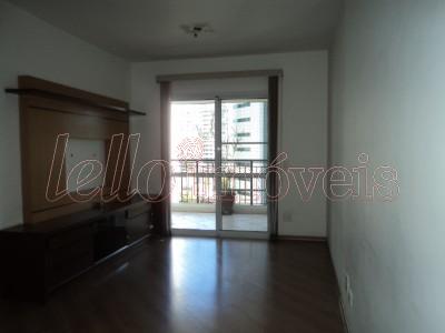 Apartamento para alugar com 2 quartos, 72m² - Foto 2