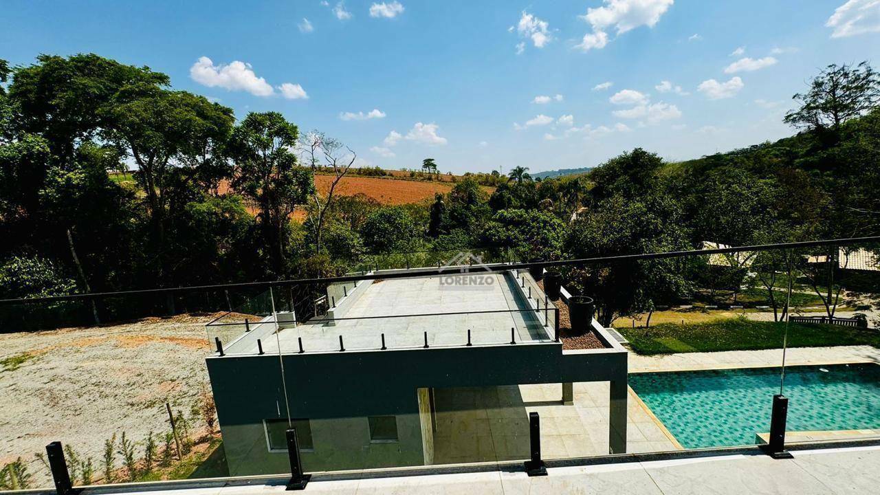 Sobrado à venda com 4 quartos, 300m² - Foto 59