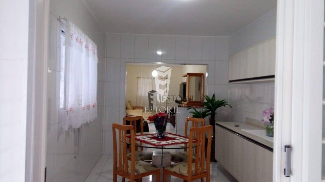 Casa à venda com 3 quartos, 260m² - Foto 2