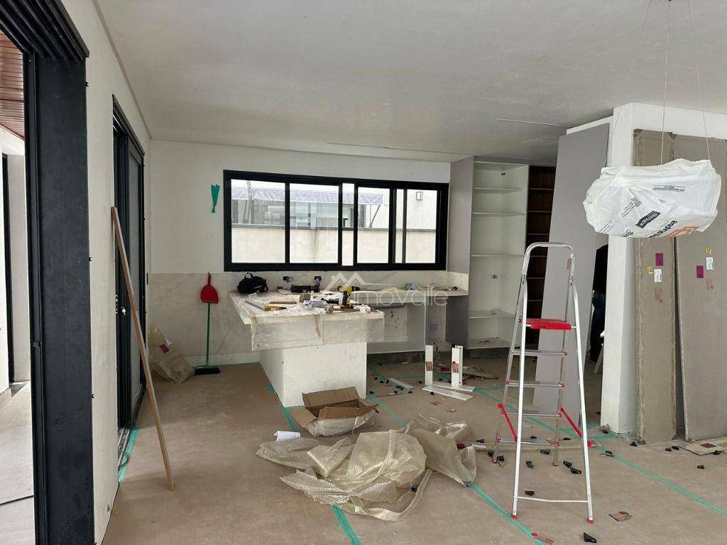 Casa de Condomínio à venda com 4 quartos, 378m² - Foto 3