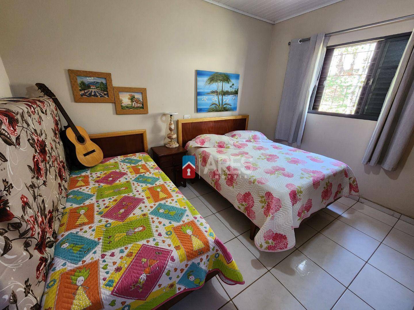 Chácara à venda com 2 quartos, 200m² - Foto 3