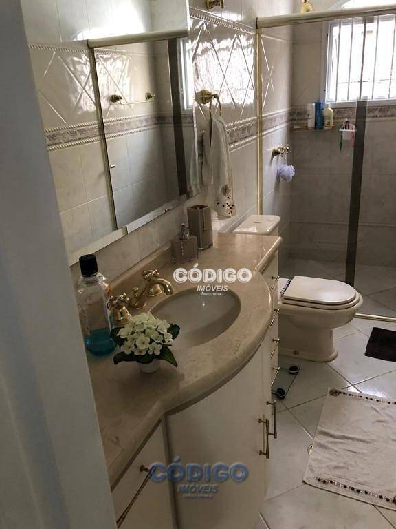 Sobrado à venda com 4 quartos, 350m² - Foto 32