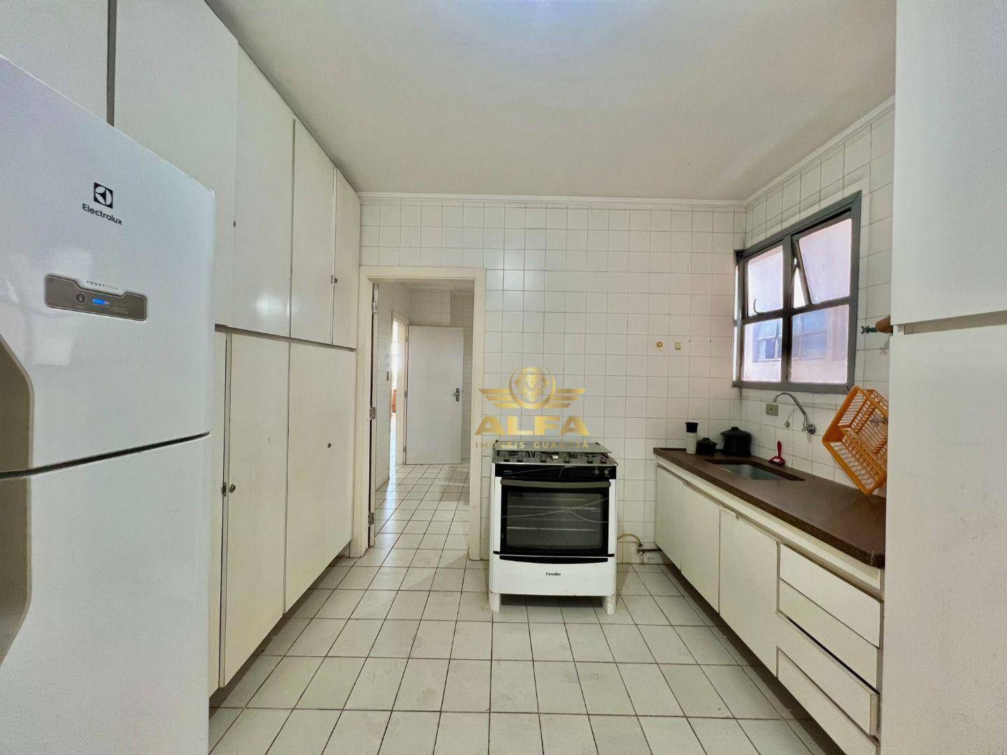 Apartamento à venda com 3 quartos, 200m² - Foto 30