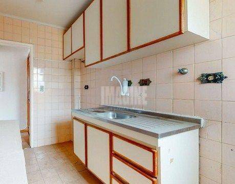 Apartamento à venda com 2 quartos, 65m² - Foto 13