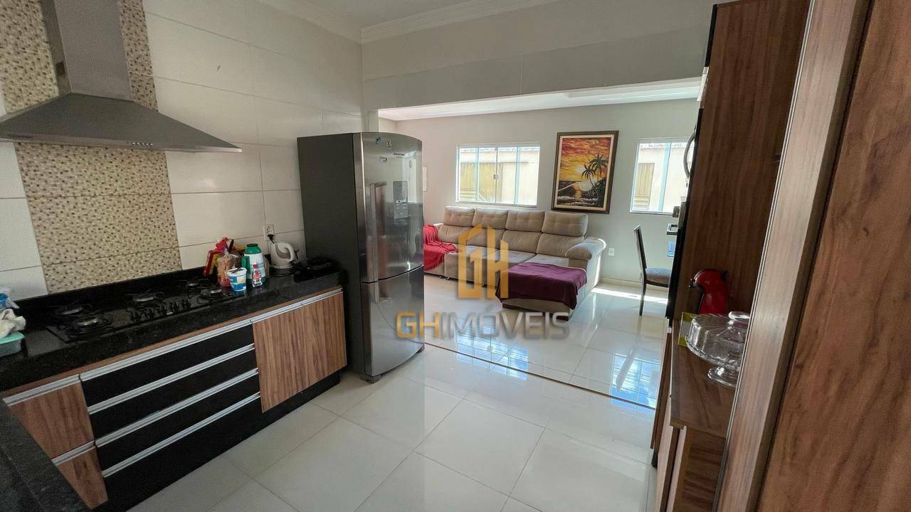 Sobrado à venda com 3 quartos, 130m² - Foto 3