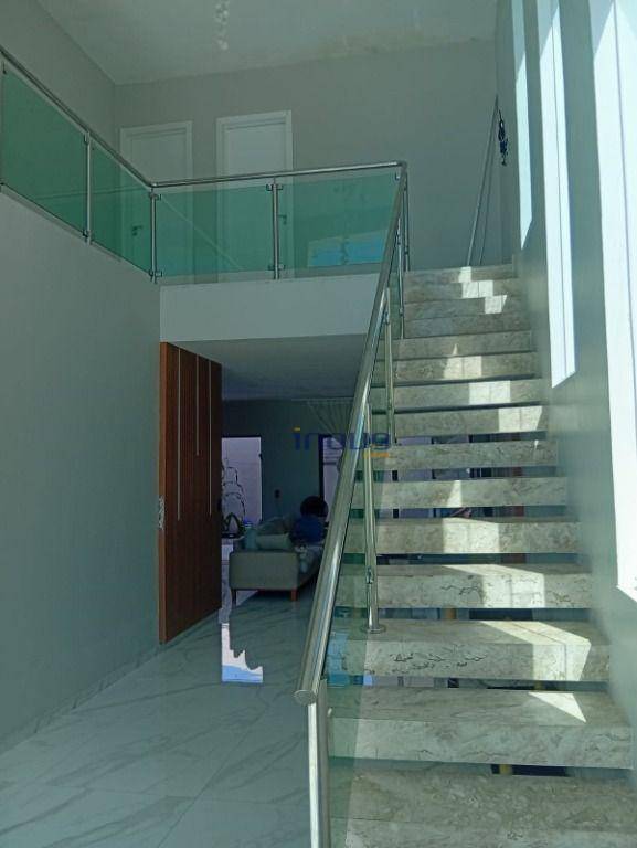 Casa de Condomínio à venda com 4 quartos, 280m² - Foto 4