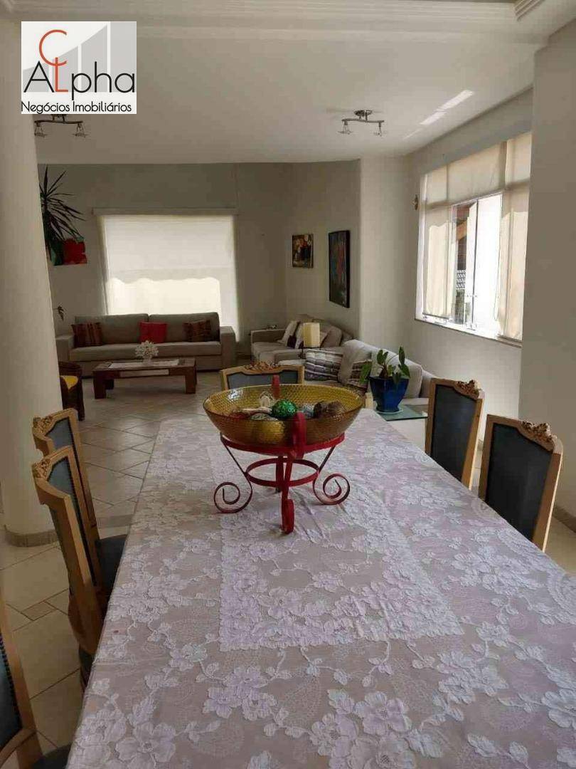 Sobrado à venda com 4 quartos, 300m² - Foto 8