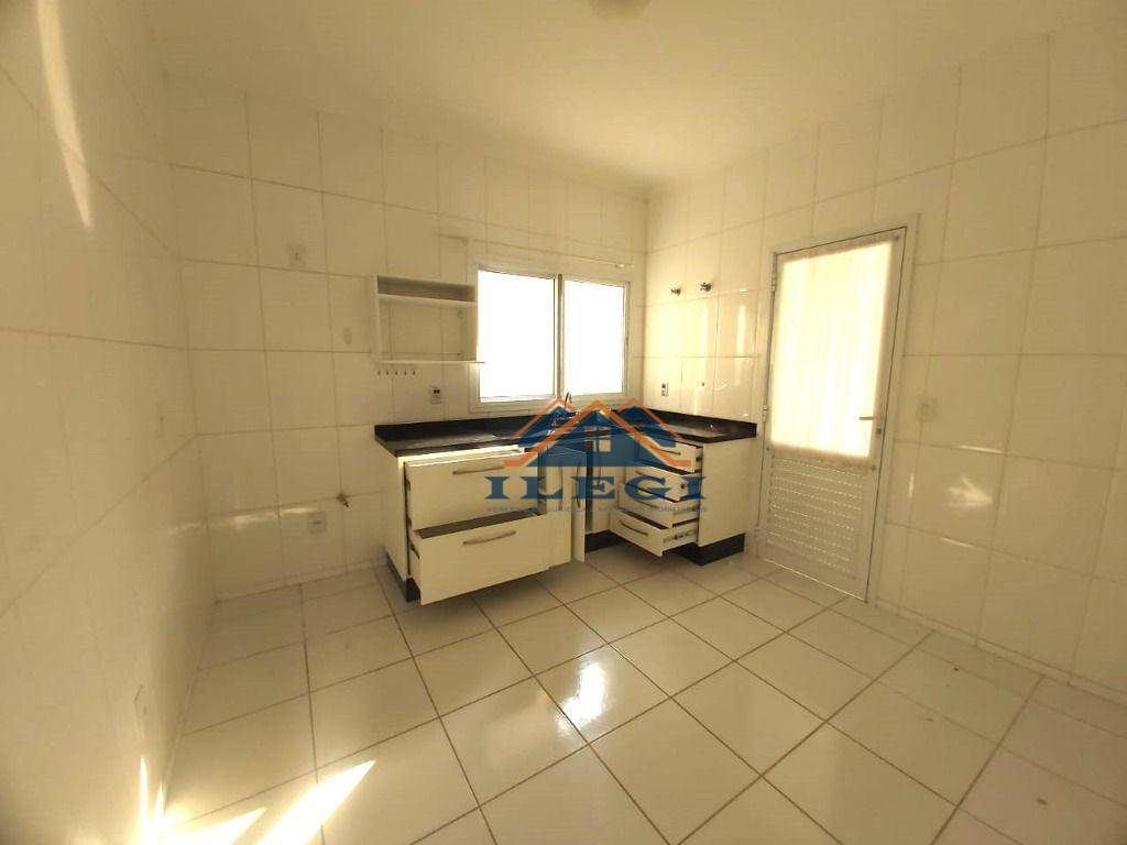 Casa de Condomínio para alugar com 3 quartos, 215M2 - Foto 14