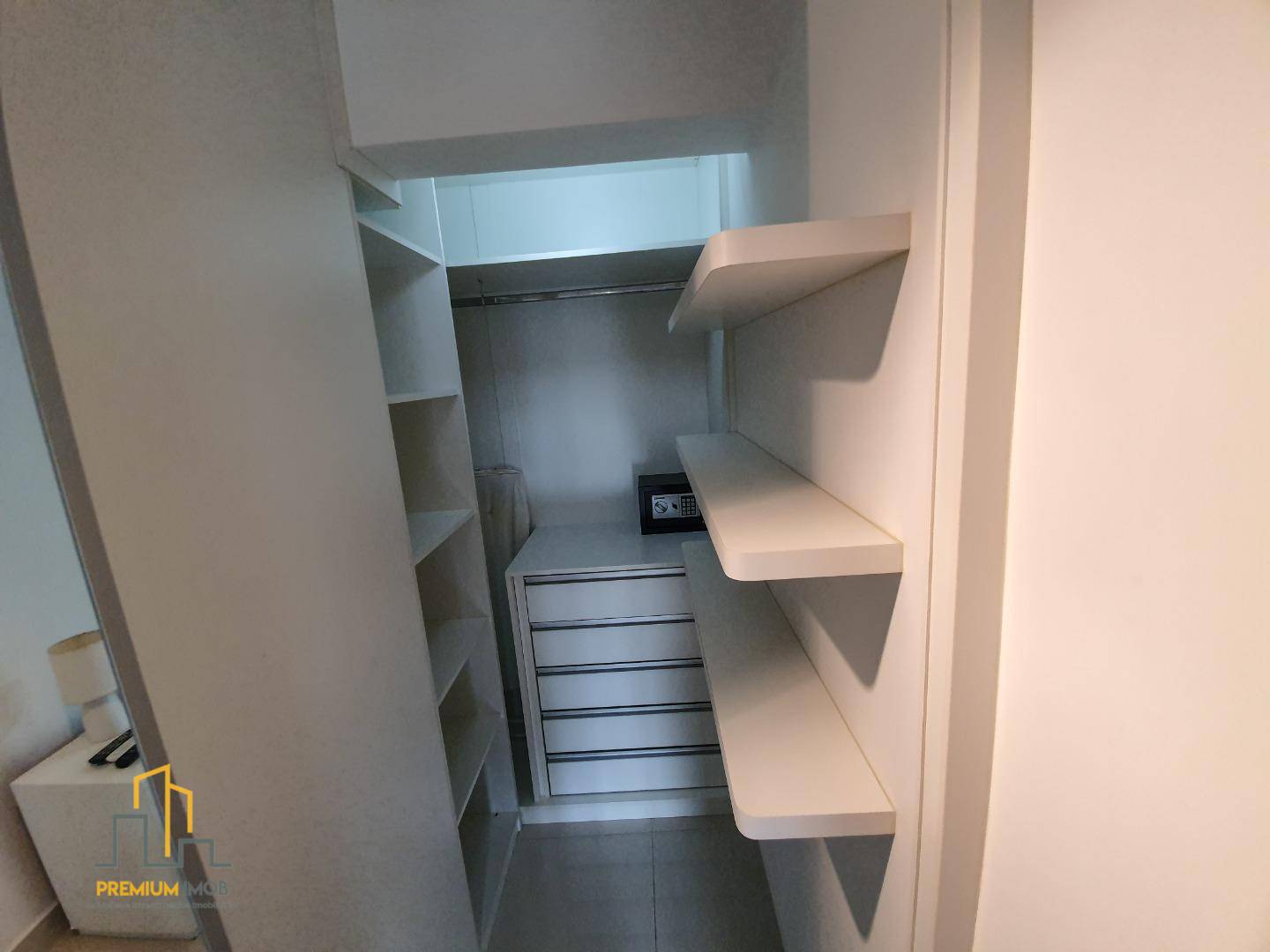 Apartamento para alugar com 1 quarto, 46m² - Foto 13