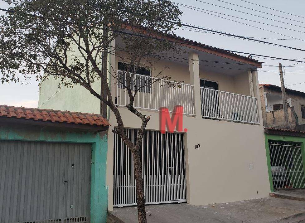 Casa à venda com 4 quartos, 174m² - Foto 2