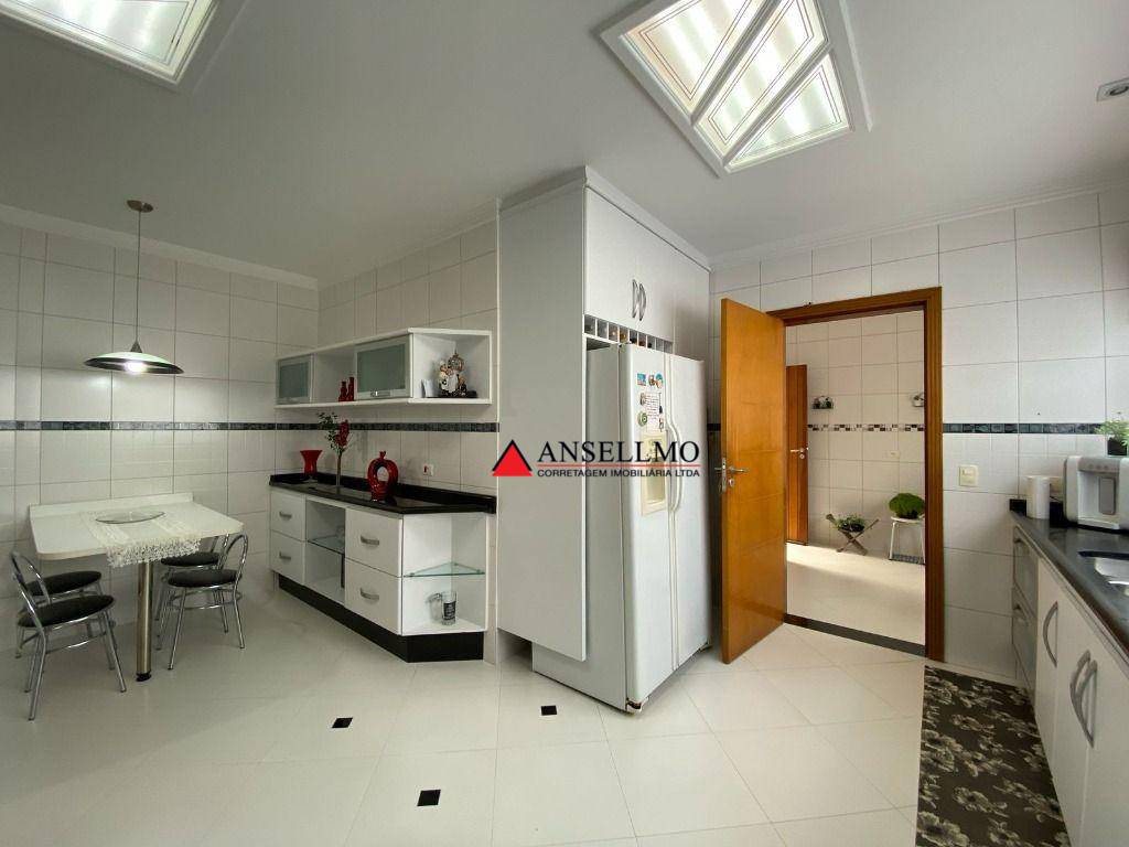 Sobrado à venda com 3 quartos, 297m² - Foto 38