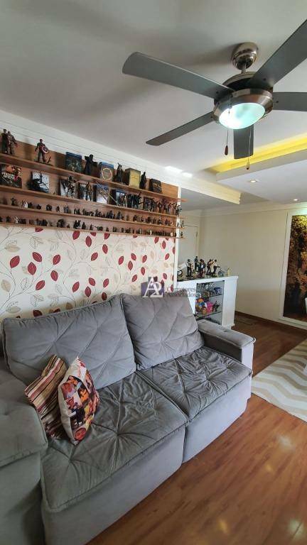 Apartamento à venda com 3 quartos, 77m² - Foto 12