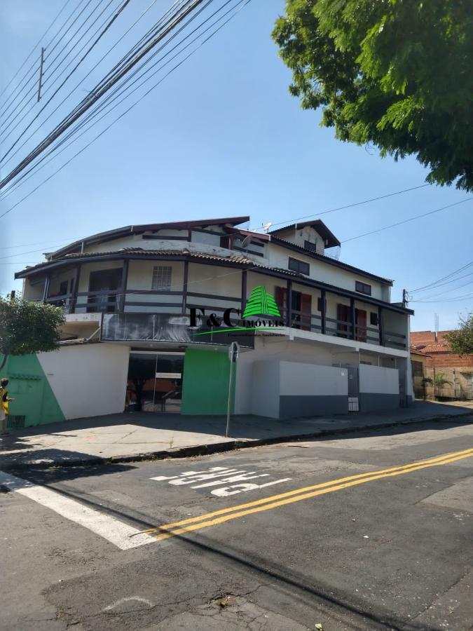 Sobrado à venda com 3 quartos, 200m² - Foto 2