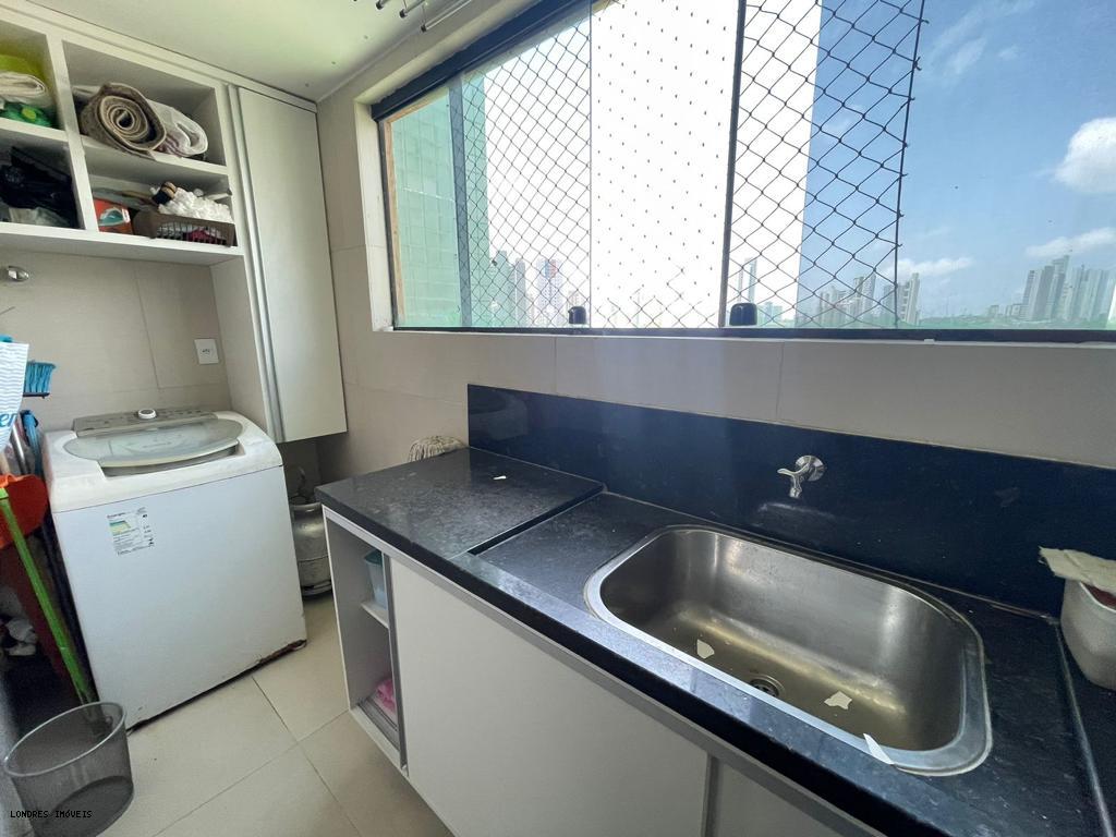 Apartamento para alugar com 3 quartos, 117m² - Foto 13