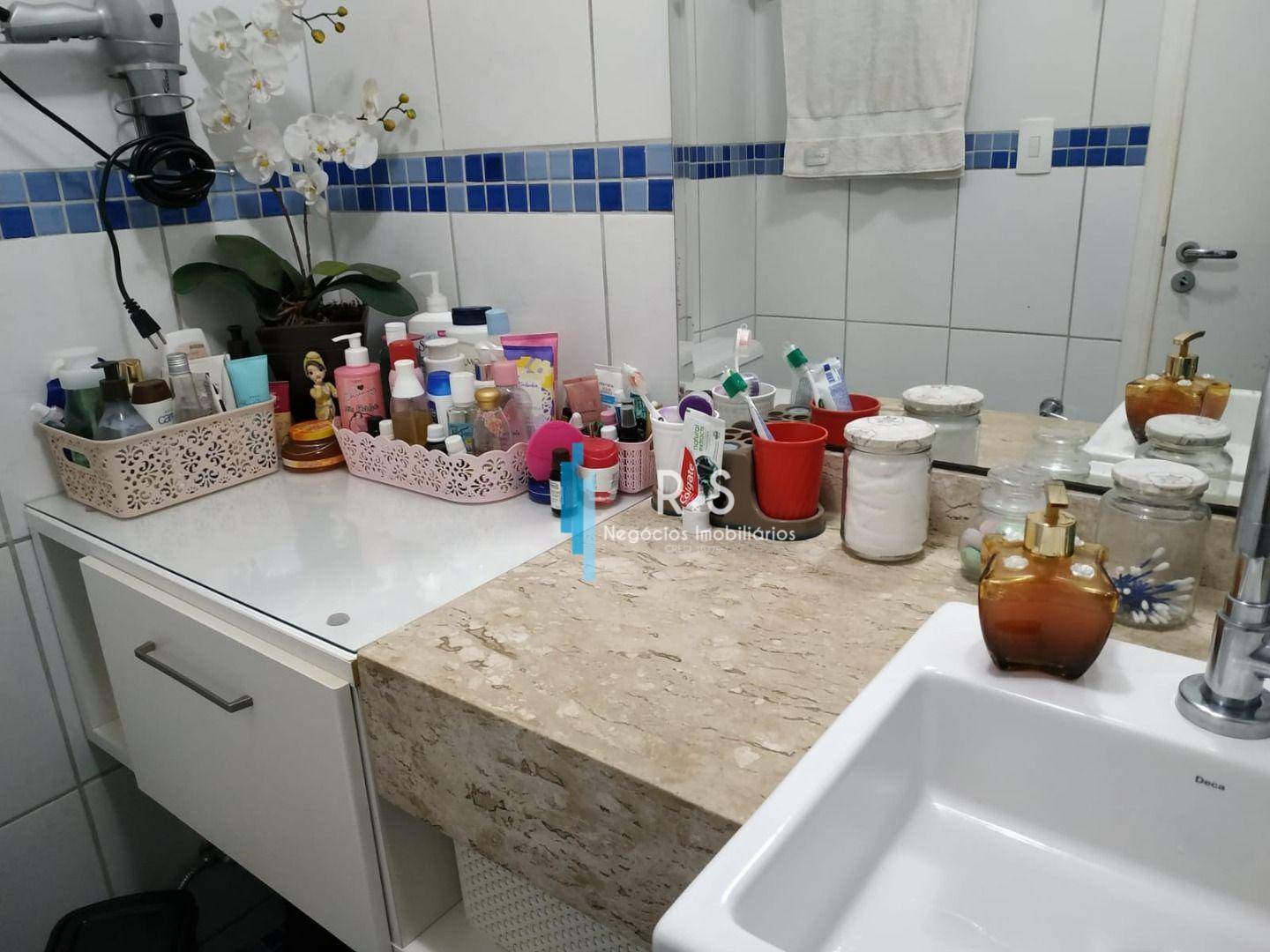 Apartamento à venda com 3 quartos, 96m² - Foto 4