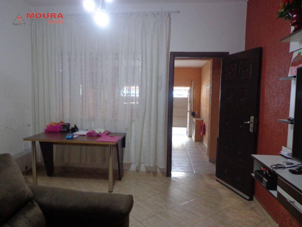 Casa à venda com 4 quartos, 120m² - Foto 4